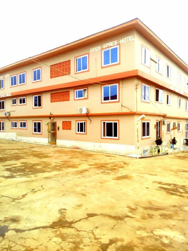 Open Space Hotel Kumasi Exteriér fotografie